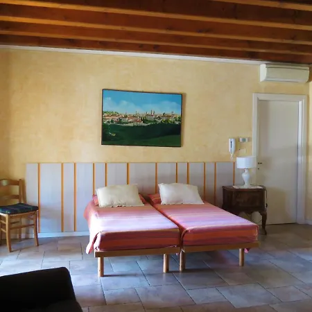 Palmi House بيرغامو